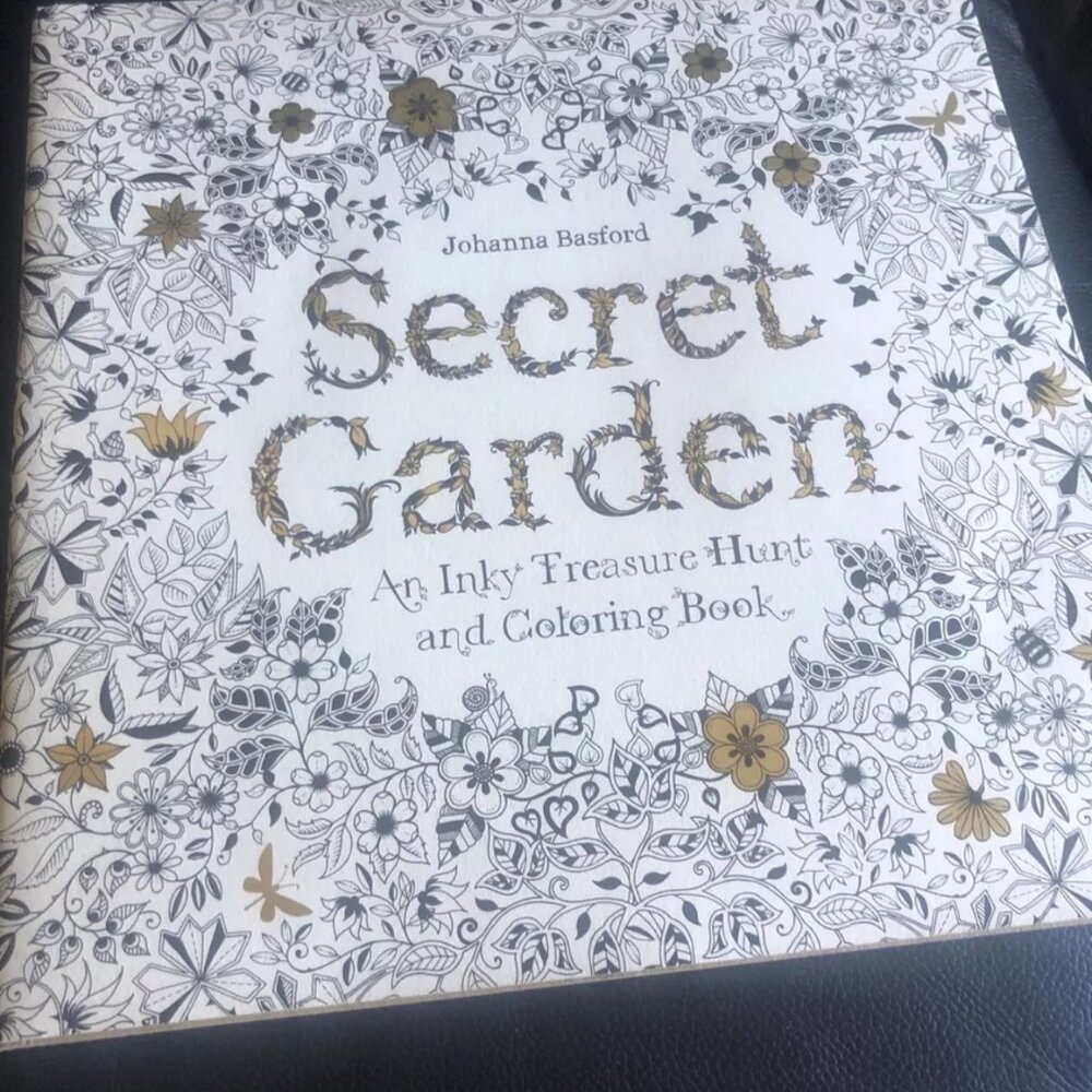 Secret Garden: An Inky Treasure Hunt and Coloring Book for Adults